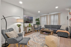 Family Friendly 3BD Oasis-Parking, WIFI & Pets OK!